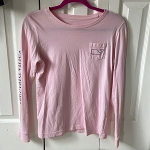 Vineyard Vines long sleeve tshirt. Lightly worn- great condition!